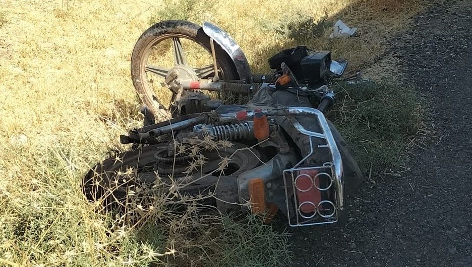 mardinde motosiklet ile hafif ticari arac carpisti yaralilar var Fc9Z8Mh3