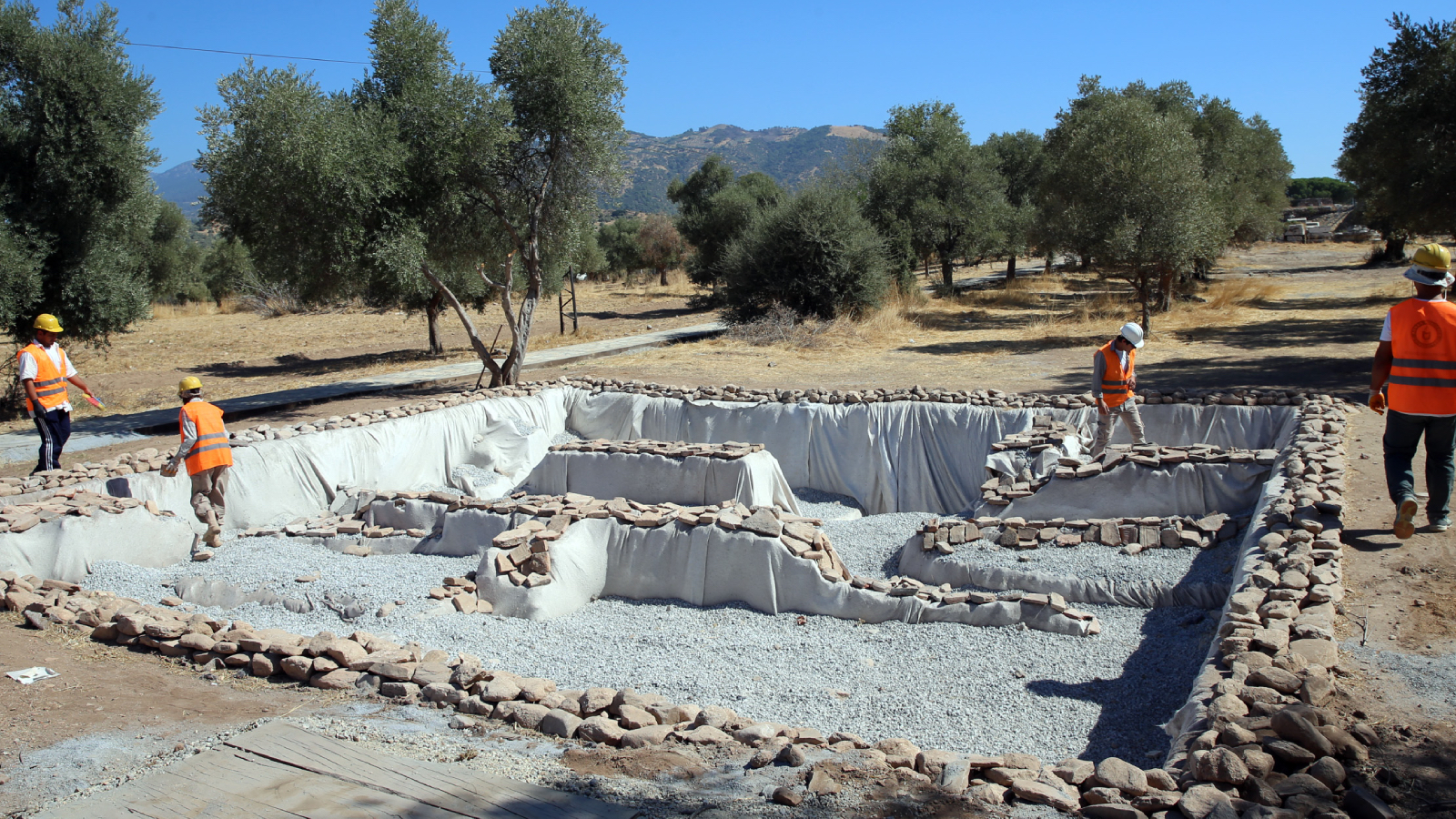 tralleiste antik caglardaki toprak zenginlerinin villalari gun yuzune cikariliyor 4KiBVJXe