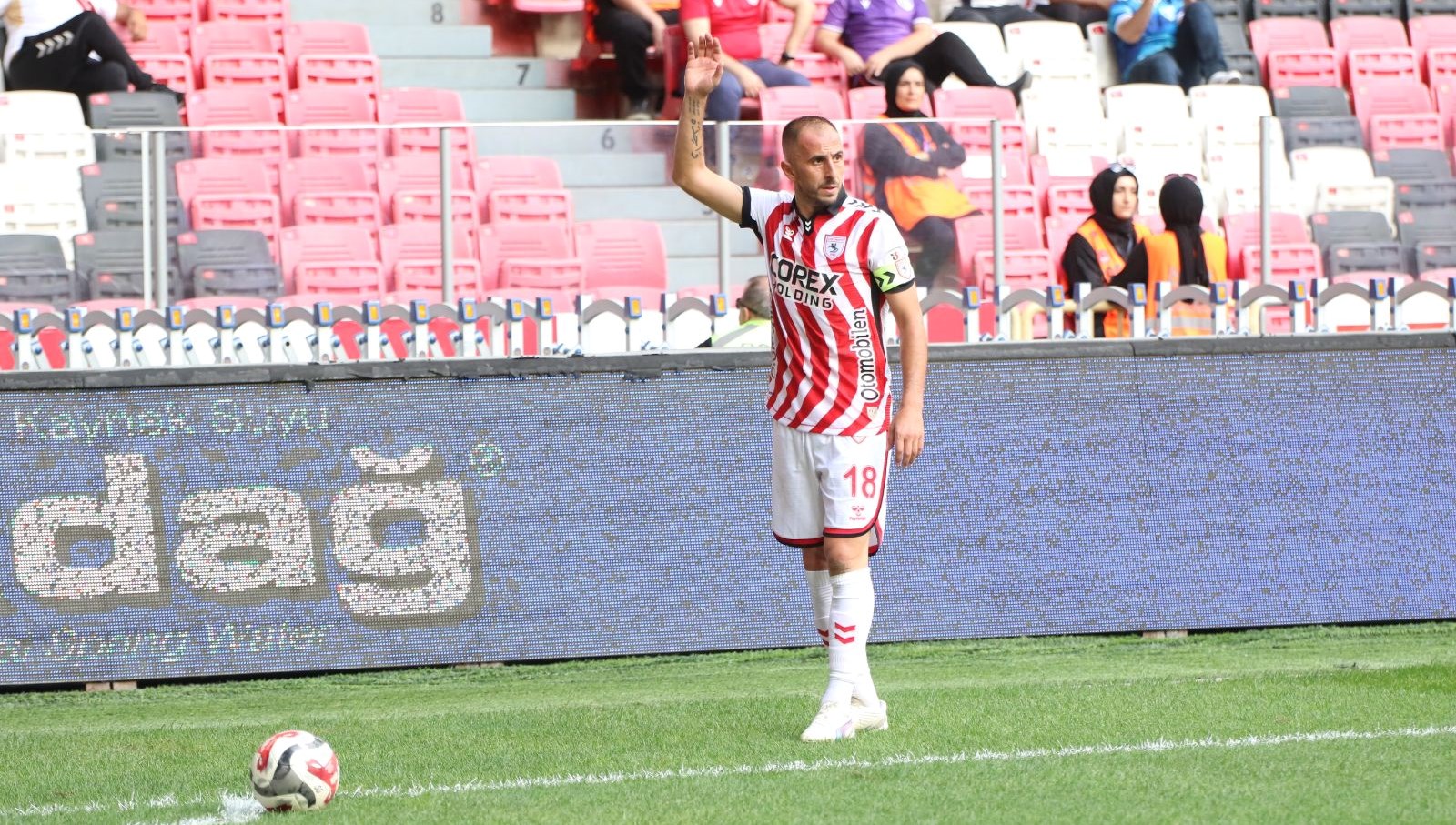 zeki yavru kasimpasa macina yetistirilmeye calisiliyor 3BKtqTK7