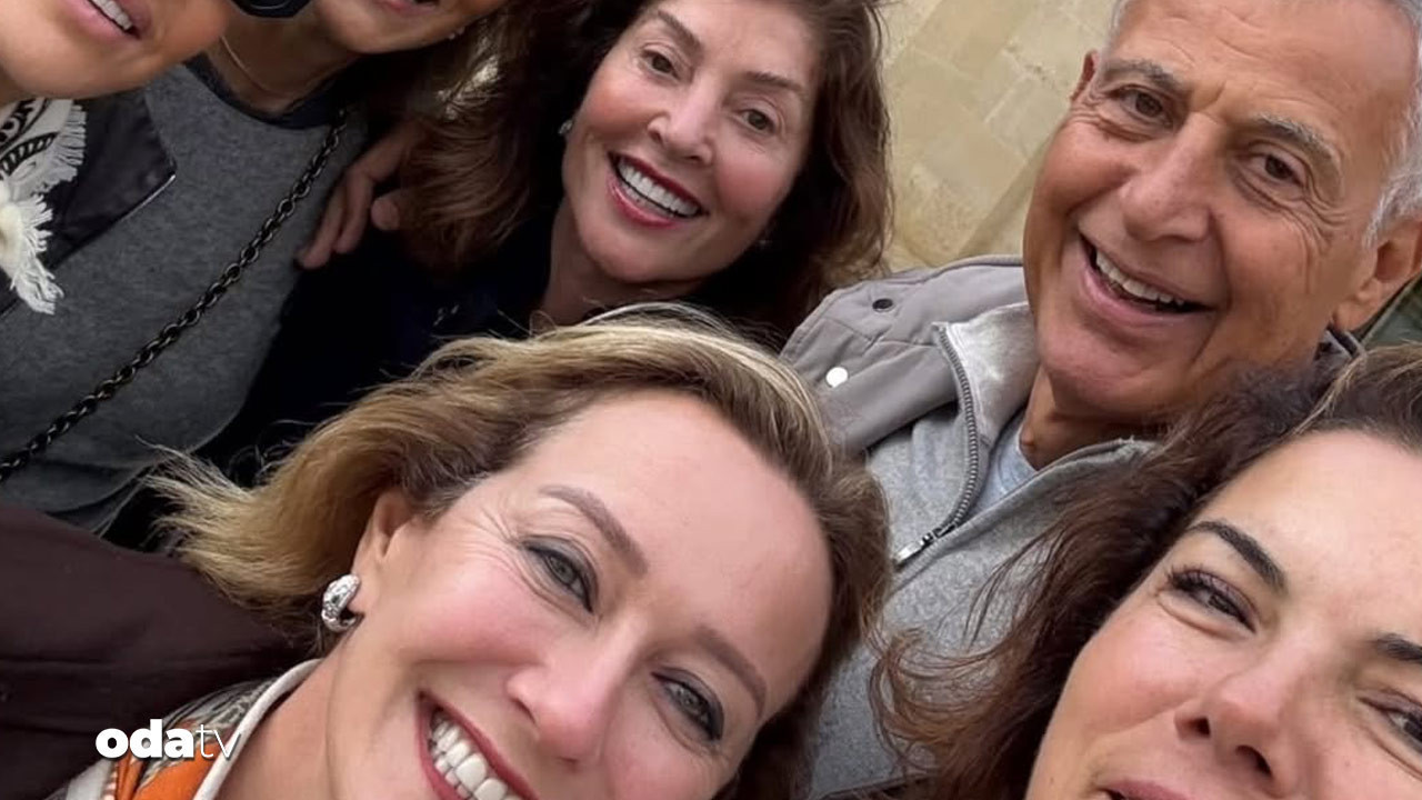 eczacibasina surpriz kutlama dKmzER29.jpg