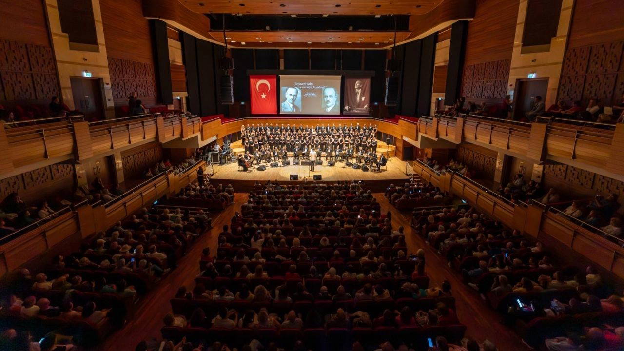 enka sanatin yeni sezonu burcin buke konseriyle baslayacak upJeNEEL.jpg