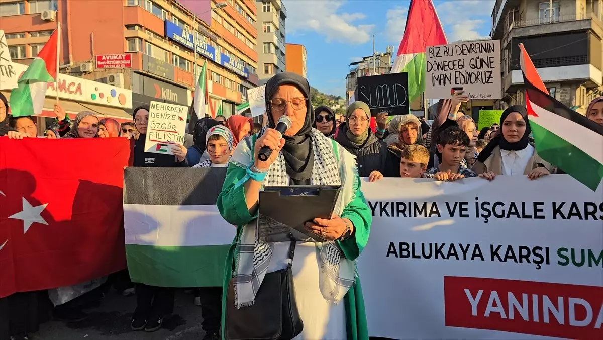 zonguldakta gazze icin destek yuruyusu EpIfPFiN